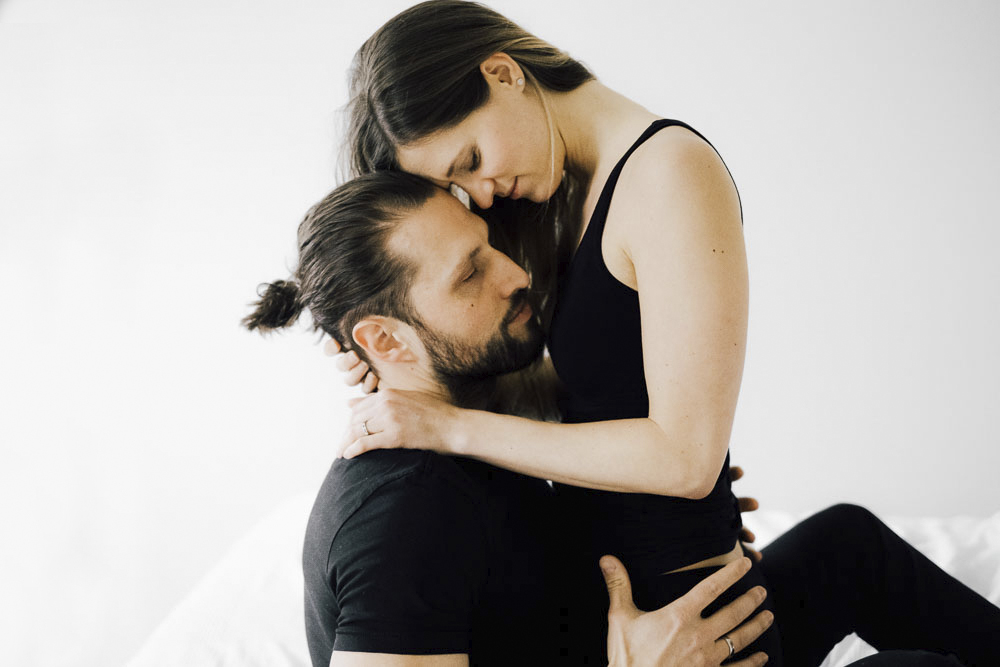 Paar-Portrait, Herford, Engagement, Liebesgeschichte, Love, Session, Portraitshooting, Karti, Fotografie, Film, Bad Oeynhausen, Karti Fotografie, Lovestory, Liebesgeschichte, Homestory, Verlobungsportrait, Verlobungs-Portrait, Bielefeld