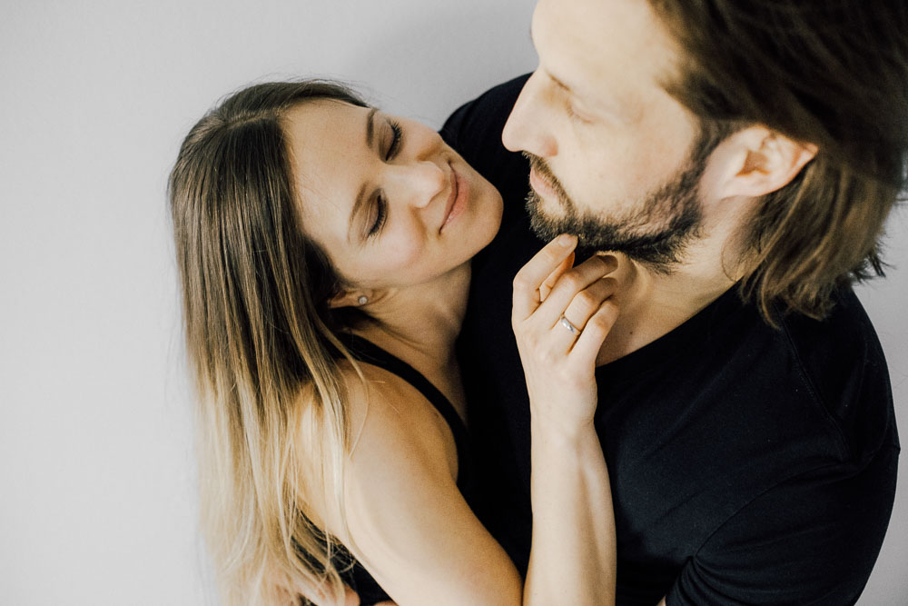 Paar-Portrait, Herford, Engagement, Liebesgeschichte, Love, Session, Portraitshooting, Karti, Fotografie, Film, Bad Oeynhausen, Karti Fotografie, Lovestory, Liebesgeschichte, Homestory, Verlobungsportrait, Verlobungs-Portrait, Bielefeld