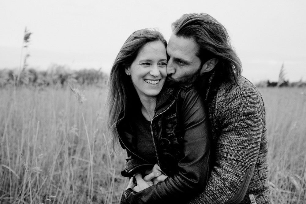 Paar-Portrait, Herford, Engagement, Liebesgeschichte, Love, Session, Portraitshooting, Karti, Fotografie, Film, Bad Oeynhausen, Karti Fotografie, Lovestory, Liebesgeschichte, Homestory, Verlobungsportrait, Verlobungs-Portrait, Bielefeld